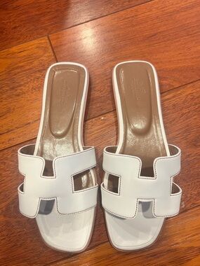 Hermes White Leather H Oran Slide Sandals